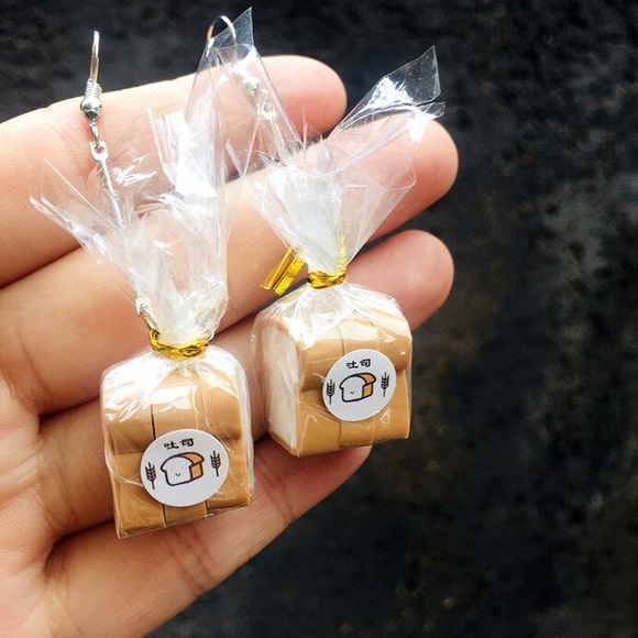 Bread earrings hanging silver novelty gift food - Picture 6 of 7